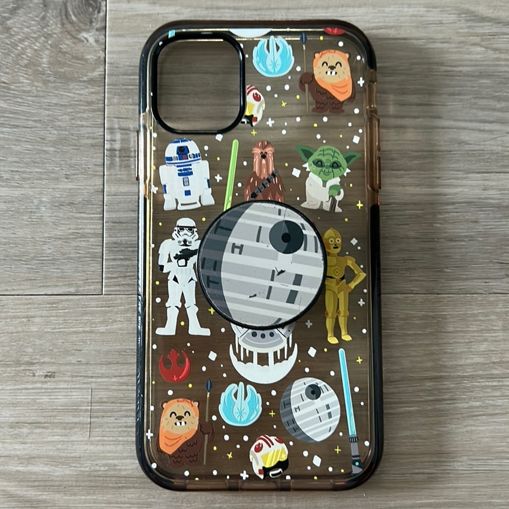 IPhone 11 Star Wars case with pop socket